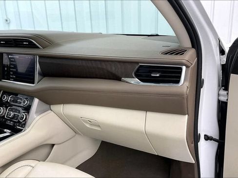Certified 2024 GMC Yukon Denali w/ Denali Reserve Package AWD/4WD image 18