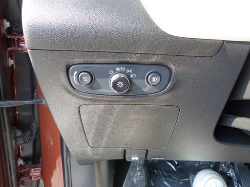 Used 2020 Buick Encore GX Select FWD image 22
