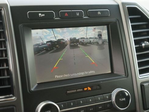 Used 2020 Ford Expedition XLT w/ Equipment Group 202A RWD image 30