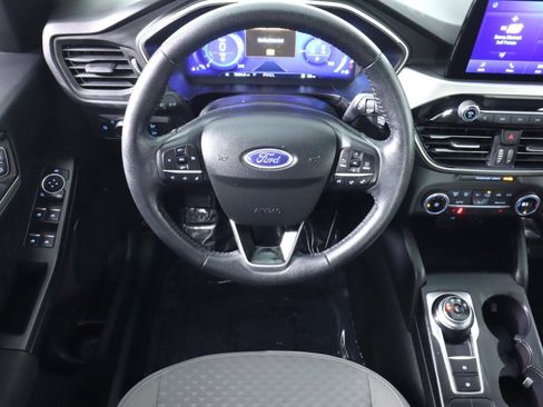 Used 2020 Ford Escape SE Sport image 32