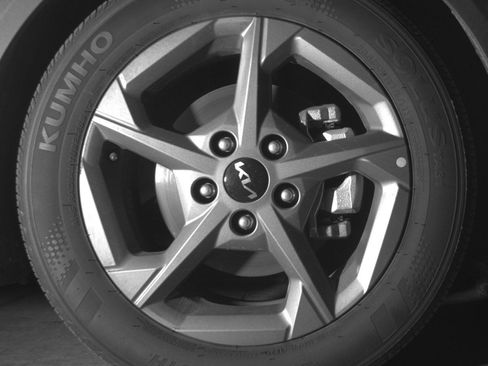 Used 2025 Kia K4 FWD image 13