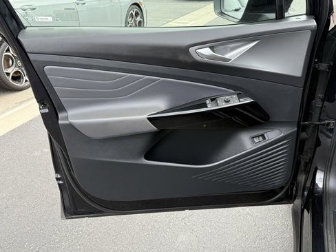 Certified 2023 Volkswagen ID.4 Pro S image 11