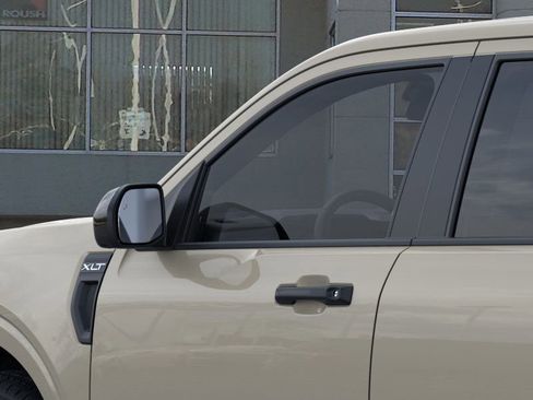 New 2025 Ford Maverick XLT w/ XLT Luxury Package image 21