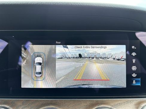 Certified 2021 Mercedes-Benz E 350 4MATIC Sedan image 23