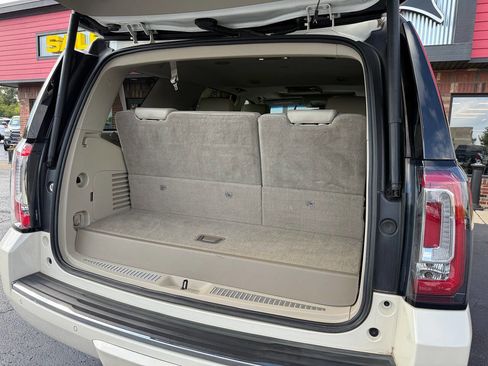 Used 2015 GMC Yukon Denali w/ Open Road Package image 23