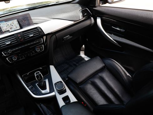 Used 2018 BMW 430i Convertible RWD image 26