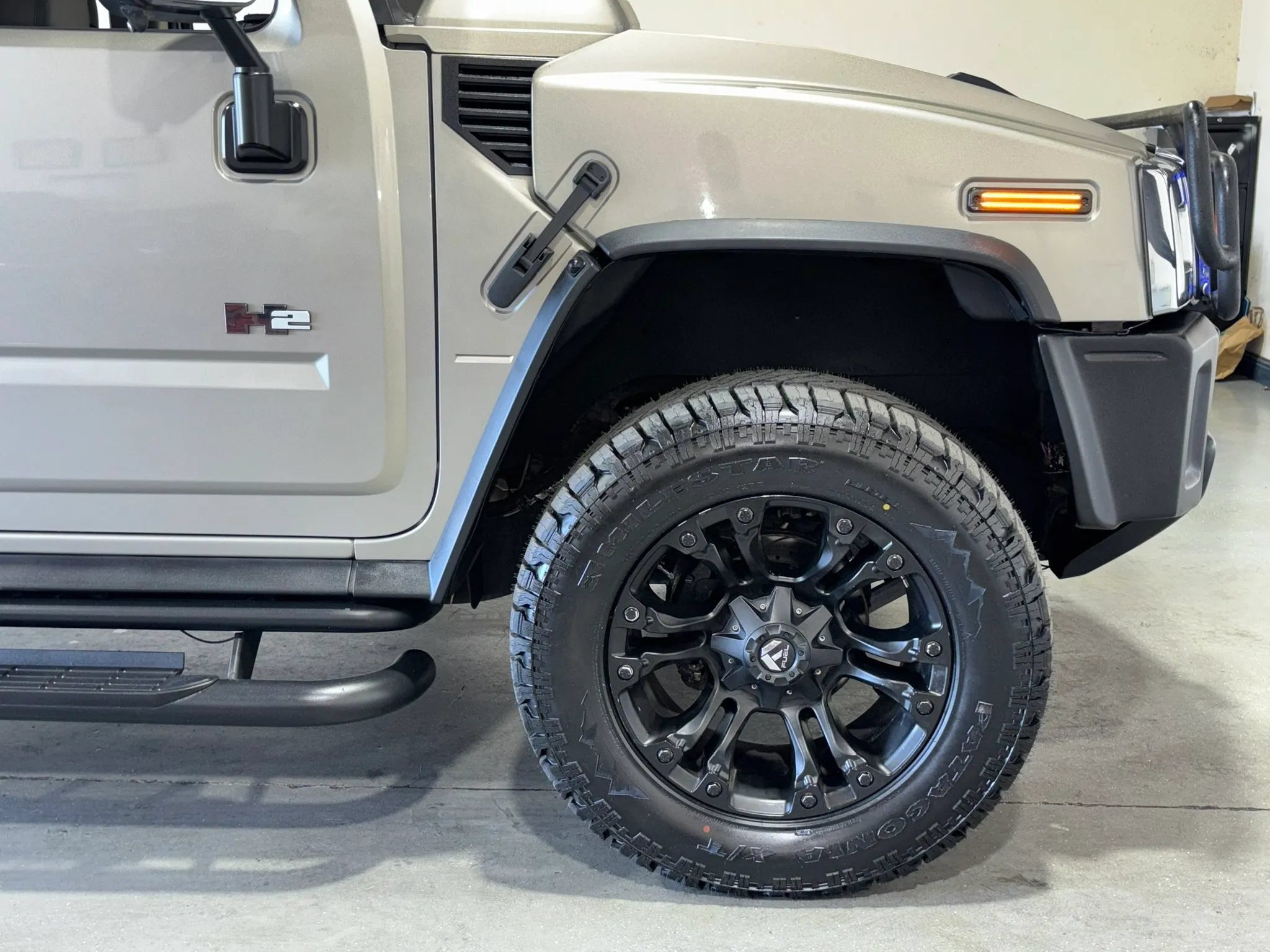 Used 2003 HUMMER H2 w/ Preferred Equipment Group AWD/4WD image 22