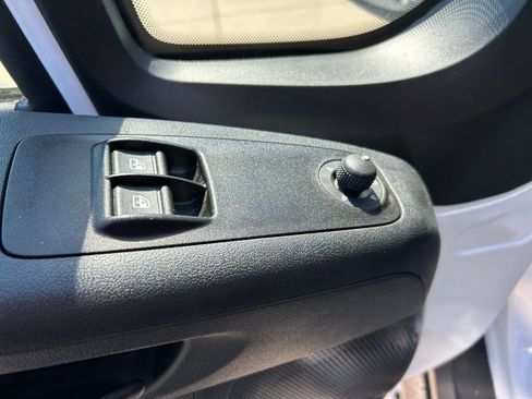 New 2025 RAM ProMaster 3500 w/ Convenience Group FWD image 9