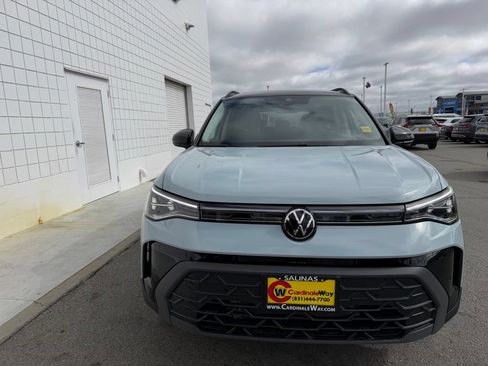 New 2026 Volkswagen Taos SE AWD/4WD image 9