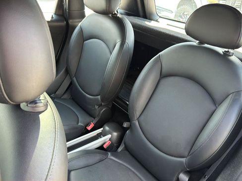 Used 2011 MINI Cooper Countryman FWD image 29