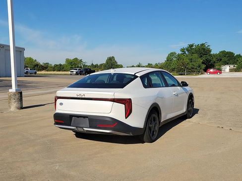 Used 2025 Kia K4 FWD image 5