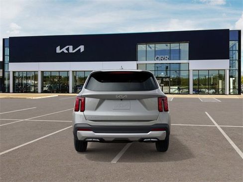New 2026 Kia Sorento LX image 5