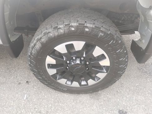 Used 2020 Chevrolet Silverado 2500 Custom w/ Custom Value Package image 20