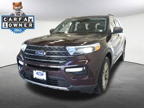 Certified 2023 Ford Explorer XLT w/ Equipment Group 202A AWD/4WD image 1