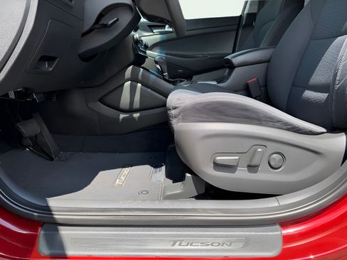 Used 2019 Hyundai Tucson Sport FWD image 40