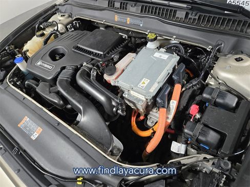 Used 2018 Ford Fusion Titanium image 17