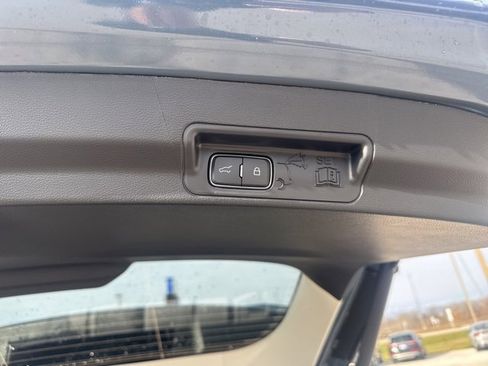 New 2026 Ford Explorer Active w/ Active Comfort Package image 13