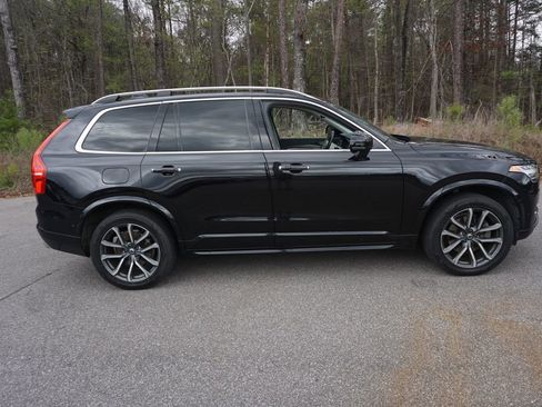 Used 2017 Volvo XC90 T6 Momentum w/ Vision Package image 23