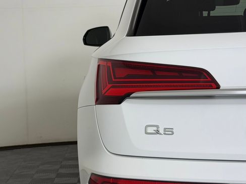 Used 2022 Audi Q5 2.0T Premium AWD/4WD image 13