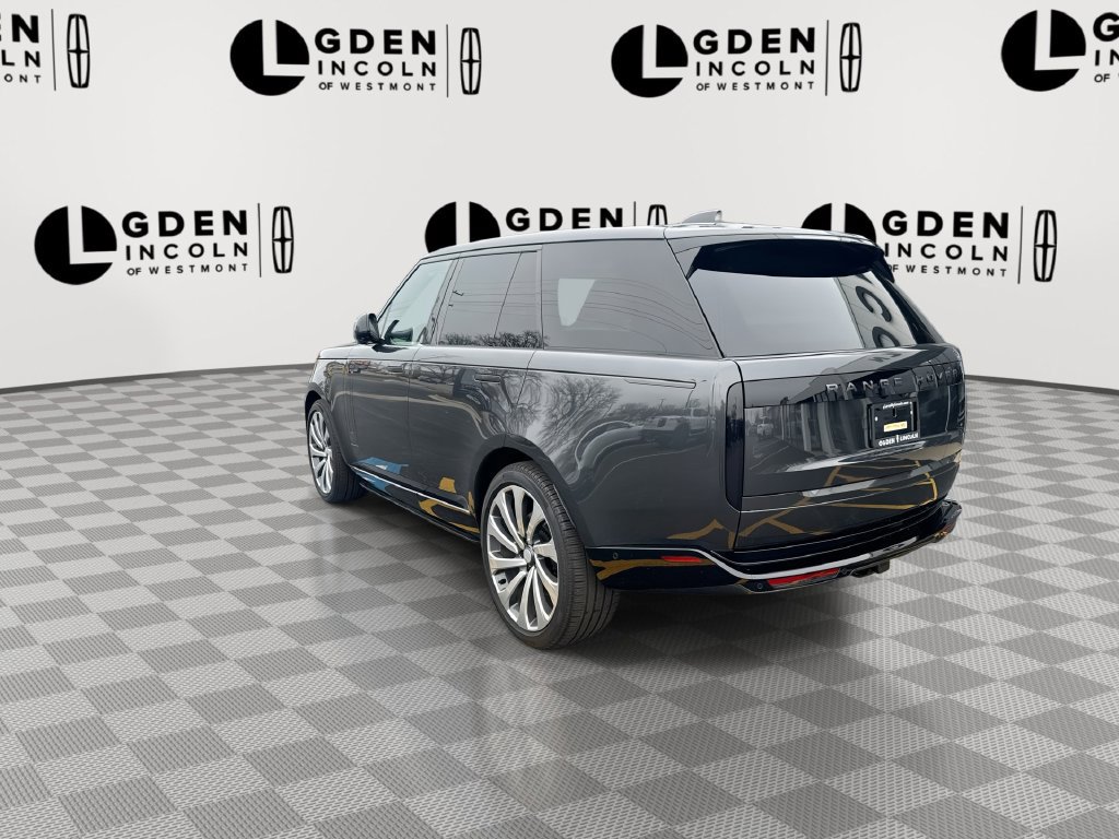 Used 2025 Land Rover Range Rover SE AWD/4WD image 6