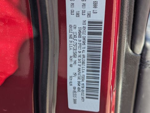 Used 2015 Jeep Grand Cherokee Summit image 10