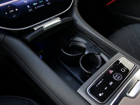 Used 2023 Mercedes-Benz EQS 580 4MATIC Sedan image 14
