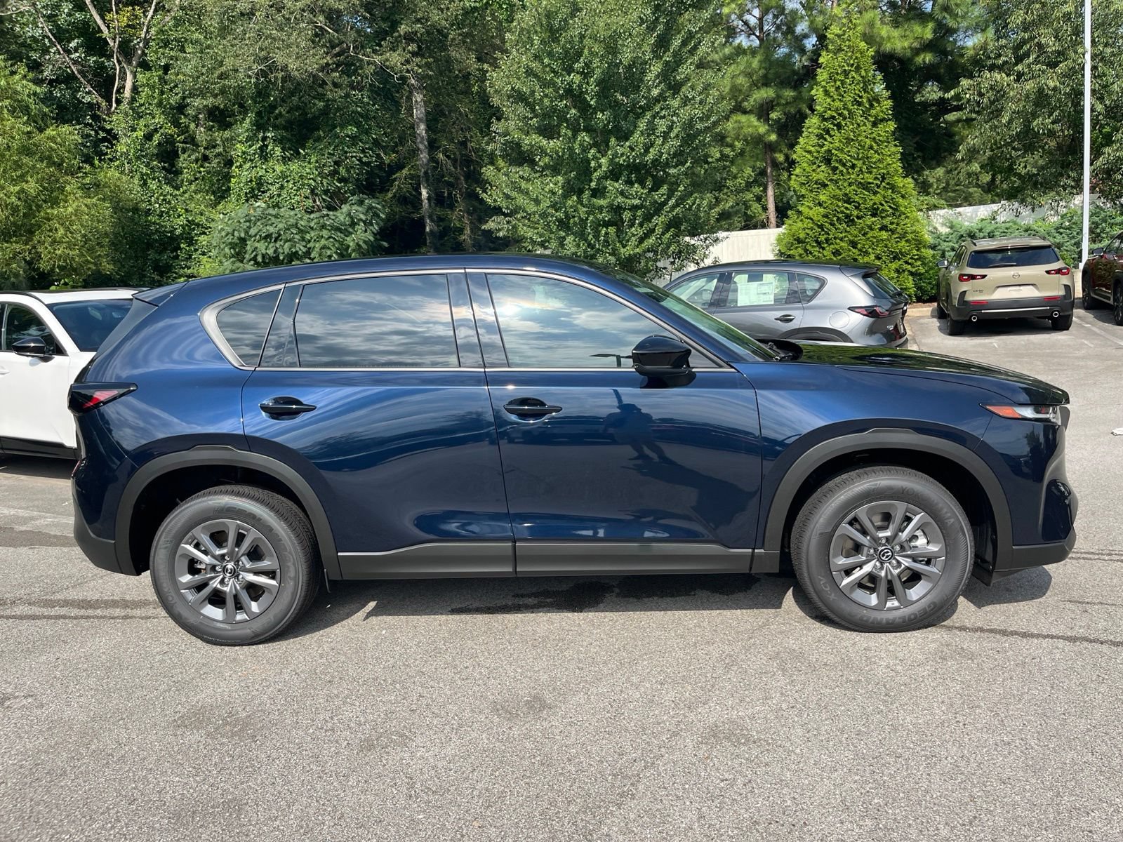 New 2026 MAZDA CX-5 Select AWD/4WD image 3