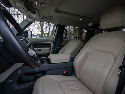 Used 2020 Land Rover Defender 110 S image 9