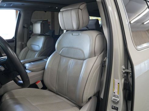 Used 2022 Jeep Grand Wagoneer Series II w/ Premium Group II AWD/4WD image 25