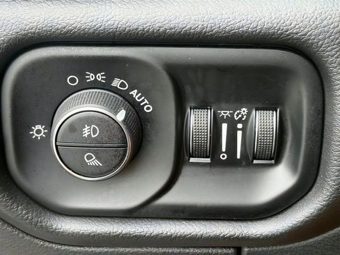 Used 2025 RAM 1500 Laramie w/ Sport Appearance Package AWD/4WD image 20