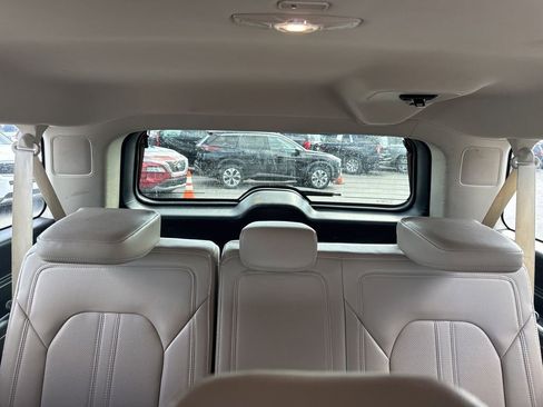 Used 2024 Ford Expedition Max Limited AWD/4WD image 23