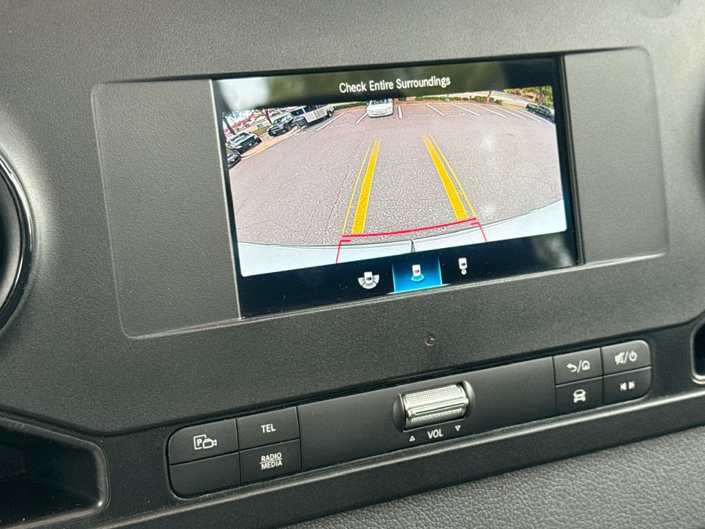 Used 2024 Mercedes-Benz Sprinter 2500 image 13