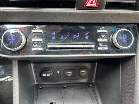 Used 2023 Hyundai Sonata Limited FWD image 35