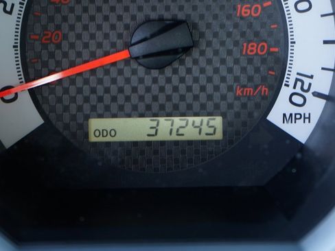 Used 2012 Toyota Tacoma 2WD Regular Cab image 22