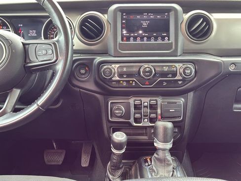 Used 2020 Jeep Wrangler Unlimited Sport S AWD/4WD image 33