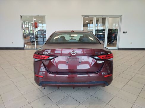 Used 2020 Nissan Sentra SV FWD image 4