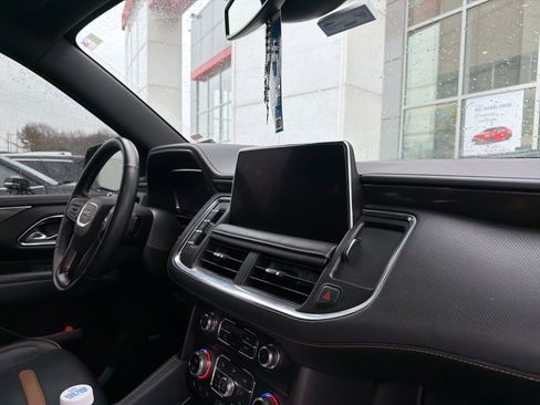 Used 2023 GMC Yukon XL AT4 w/ AT4 Premium Plus Package image 14