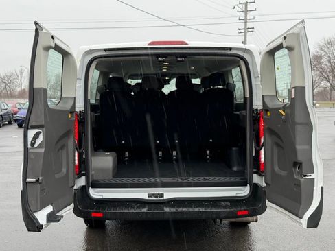 Used 2023 Ford Transit 350 XLT image 8