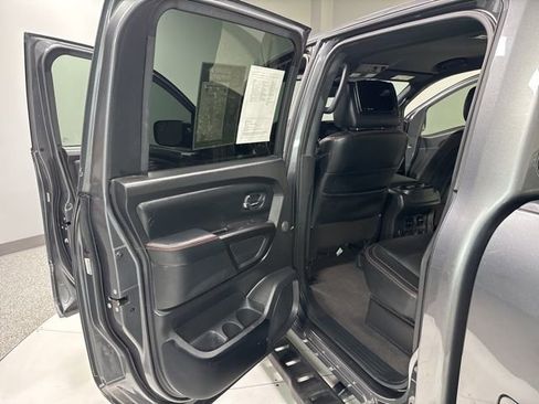 Used 2021 Nissan Titan PRO-4X w/ Pro-4x Convenience Package image 25