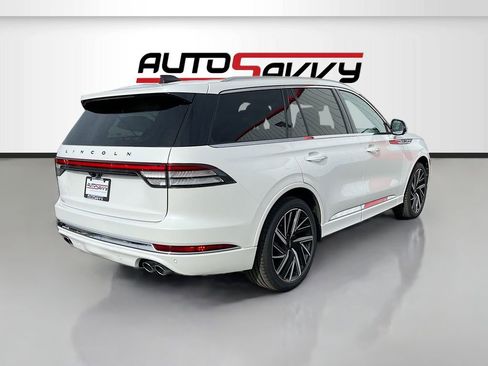 Used 2025 Lincoln Aviator Black Label AWD/4WD image 7