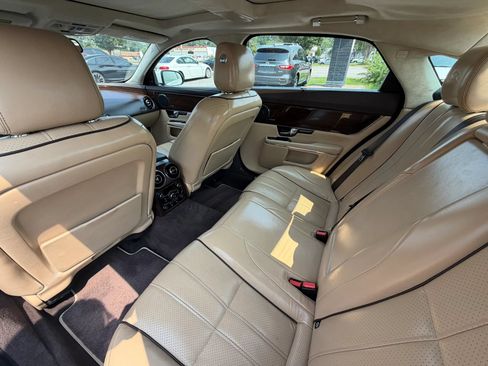 Used 2013 Jaguar XJ L Portfolio AWD/4WD image 17