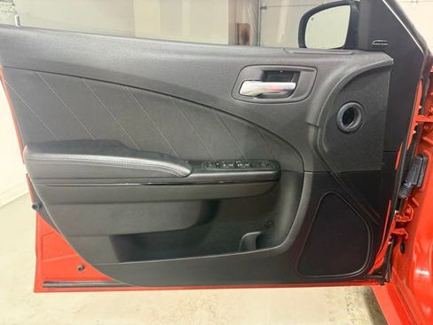Used 2023 Dodge Charger R/T w/ Harman/Kardon Audio Group image 10