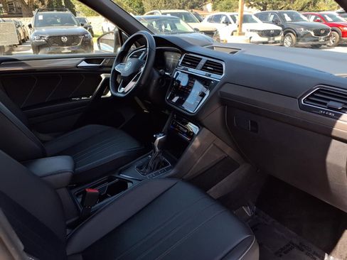 Certified 2023 Volkswagen Tiguan SE R-Line image 26