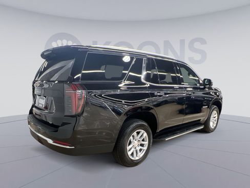 Used 2025 Chevrolet Tahoe LT image 4