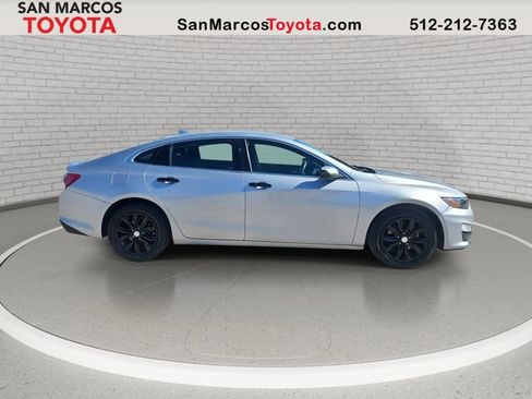 Used 2020 Chevrolet Malibu LT image 4