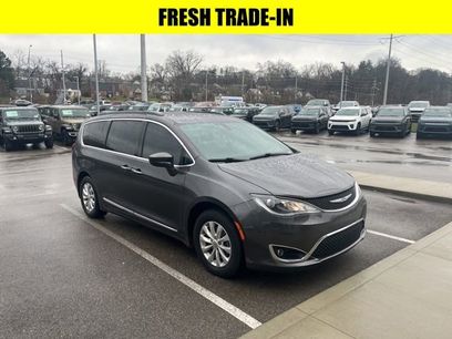 Used 2018 Chrysler Pacifica Touring-L