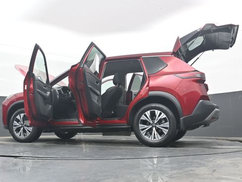 Used 2023 Nissan Rogue SV FWD image 43