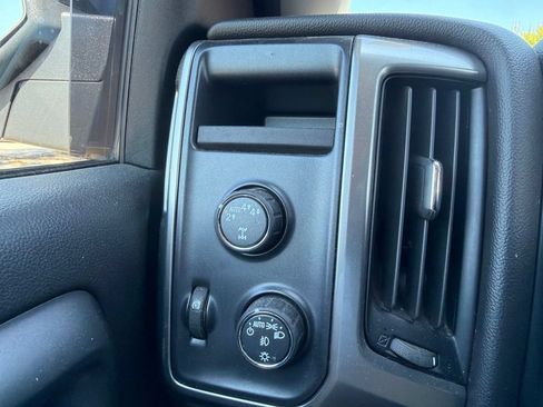 Used 2018 Chevrolet Silverado 1500 LT w/ All Star Edition AWD/4WD image 11