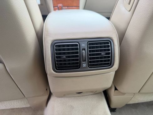 Used 2005 Lexus LS 430 RWD image 33