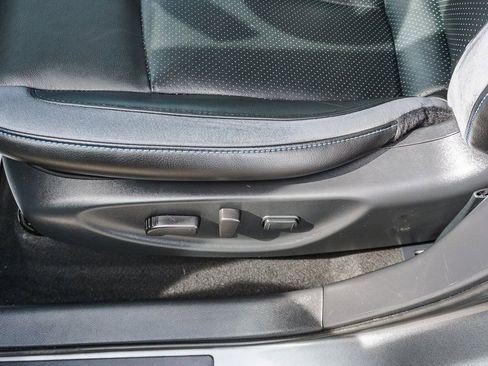 Used 2018 Nissan Leaf SL w/ SL Technology Package image 19